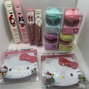 The Crème Shop Hello Kitty Makeup Set